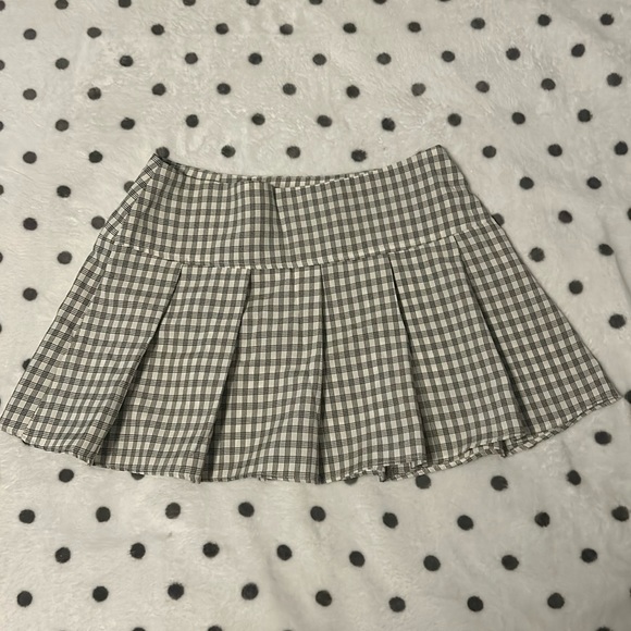 Mini Skirt - Picture 1 of 3